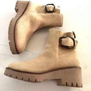 BLONDO•dahlia beige suede leather waterproof Chelsea chunky heel boots 7.5M